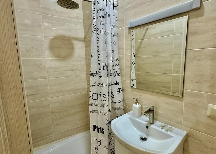 M25 Aparts Leópolis